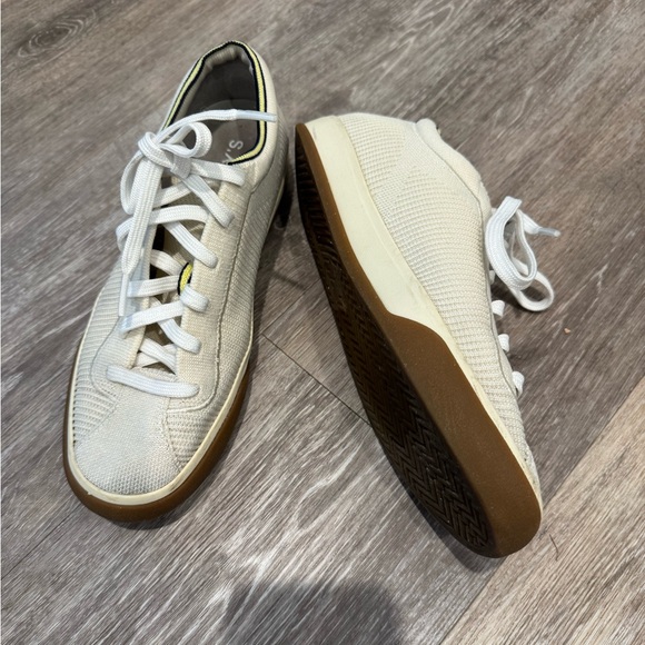 Rothy's Shoes - Rothy's The Lace Up sneakers in a cream/vanilla color with gum outsoles